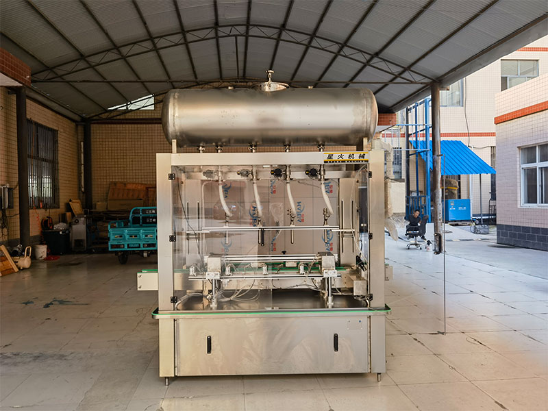 四頭化工稱重灌裝機(jī)